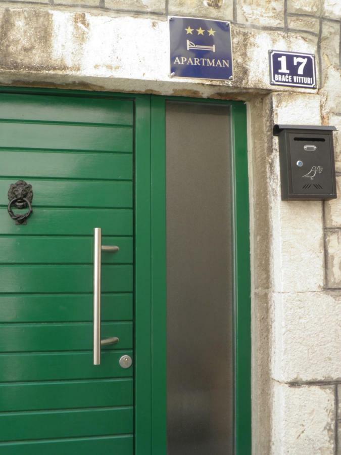 Apartment Dorothy Kaštela Εξωτερικό φωτογραφία